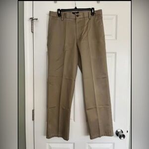 Dockers Men’s 33x30 Khaki Pants